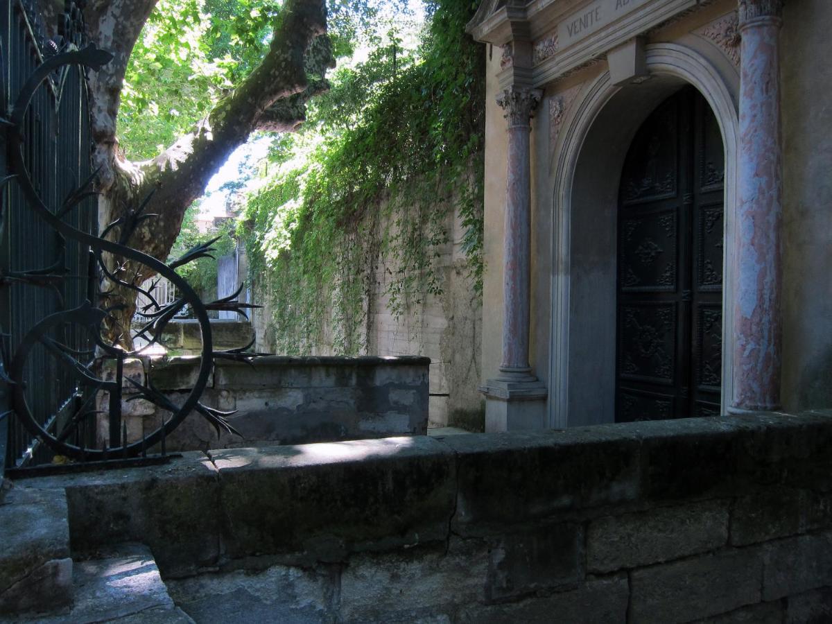 Apartamento L'Heure Bleue - Charme Et Histoire Au Coeur D'Aviñón Exterior foto