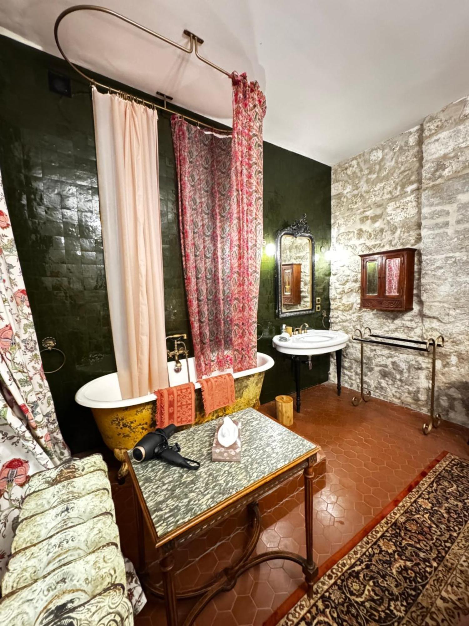 Apartamento L'Heure Bleue - Charme Et Histoire Au Coeur D'Aviñón Exterior foto